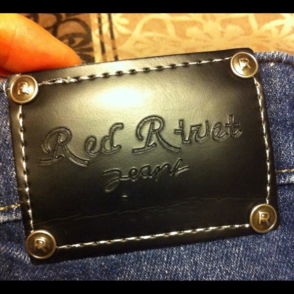 TRADED Ripped Skinnys - Picture 3 of 4