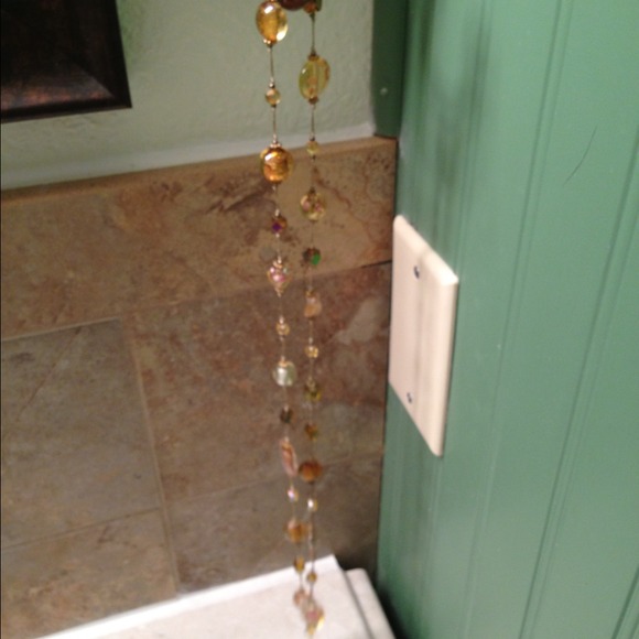 Necklace - Picture 2 of 3