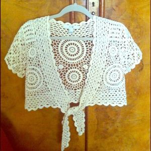 A cropped crocheted forever 21 top!