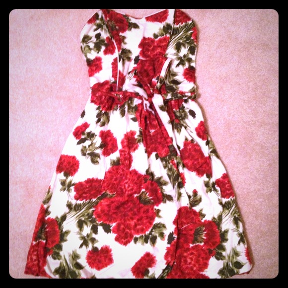Red Floral dress👗