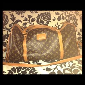 Reserved for @racheldenise🌸👜Duffel Bag👜🌸