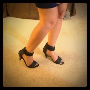 Guess shoes stylish and comfortable