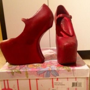 Jeffrey Campbell night walker