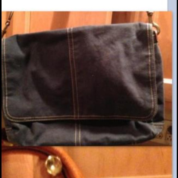 Authentic coach messenger bag