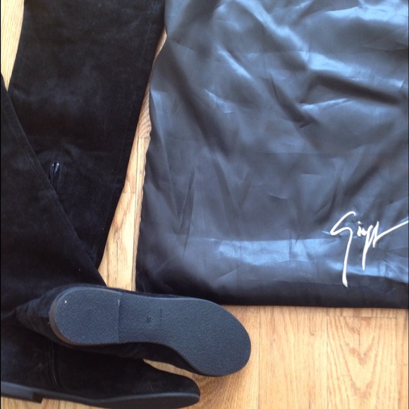 Giuseppe Zanotti Black Suede thigh high boots. - Picture 2 of 2