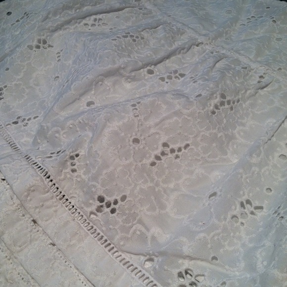 Juicy Couture Flower Knit Skirt! ๐๐ธ๐ท๐น๐ป๐บ๐ผ - Picture 2 of 4