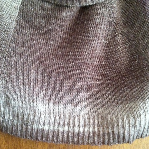 Sweater - Picture 3 of 4