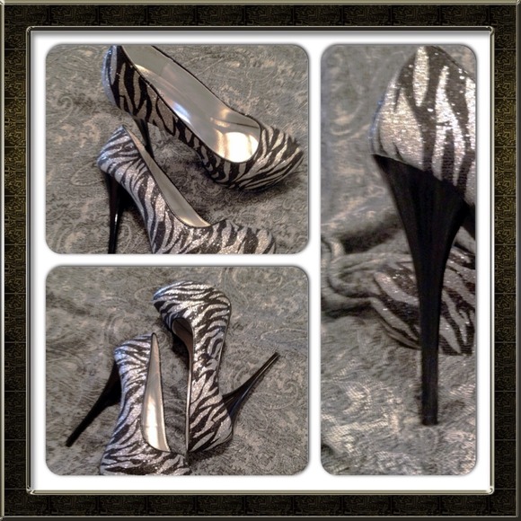Zebra print glittered Heel