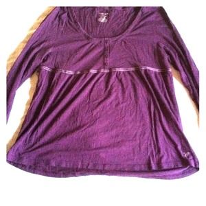 Plum long sleeves AE shirt