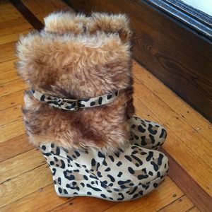 Brand new leopard boots sz 9