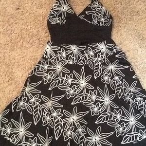 White House Black Market 2 piece fabulous outfit