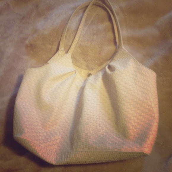 Woven handbag