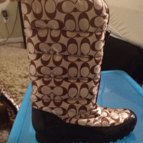 Cute Coach Boots💕💕💕