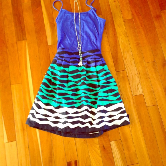 Color block patterned high waisted skirt