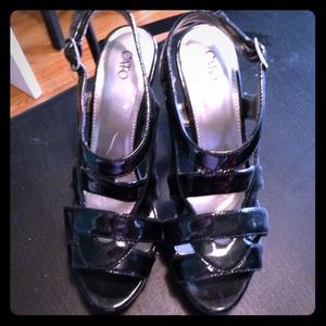 Shiny black platform heels from Cato