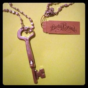 Lucky Brand Silver Key Necklace 🔑