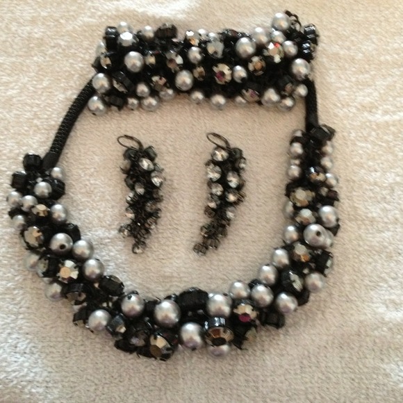 Necklace, Bracelet & earrings