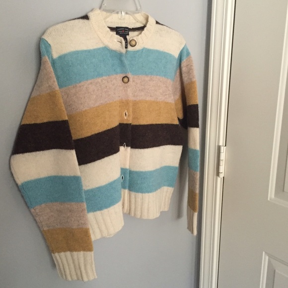 $5 Sale!! AE Striped Sweater