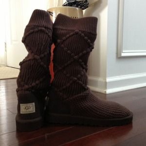 NEW Chocolate Brown Ugg Sweater Boots