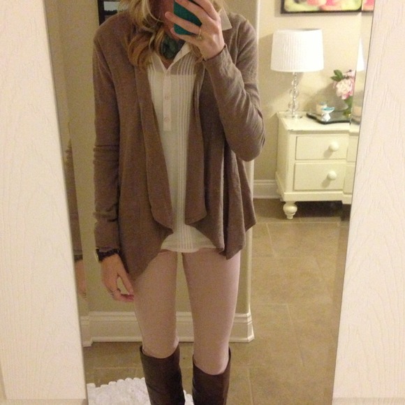 Design history tan cardigan - Picture 2 of 2