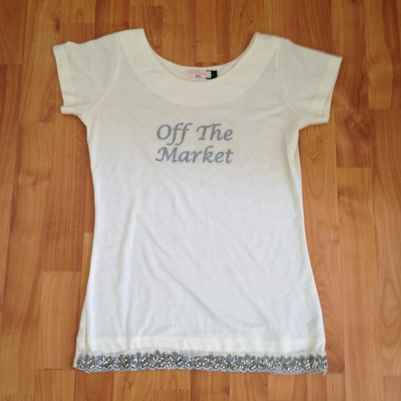 ⛔⛔⛔SOLD⛔⛔⛔⛔Bridal tee