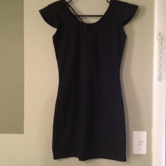 Black mini dress - Picture 2 of 4