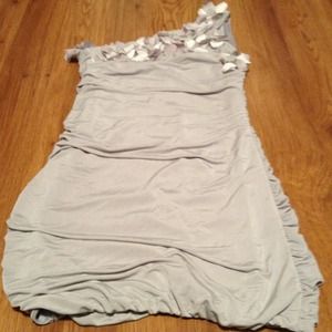 Size small. Freeway brand. Dressy long top.