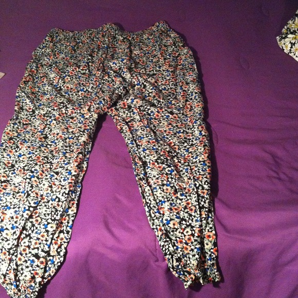 Pants - Picture 2 of 4