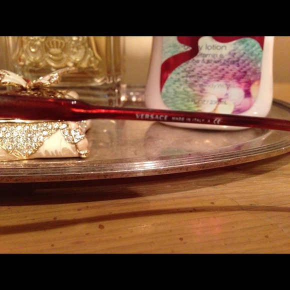 Versace sunglasses - Picture 2 of 4