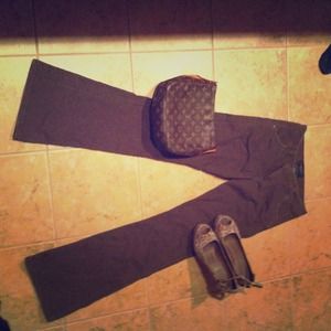 Sanctuary pants. Army green color. Very comfy