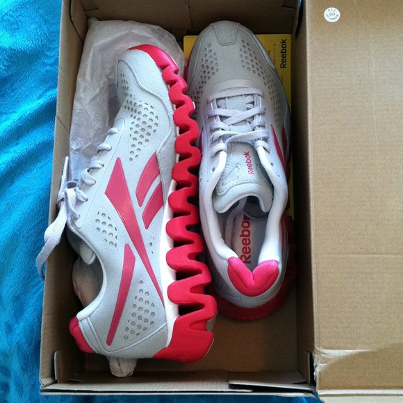 Brand new reebok zig tech shoes!