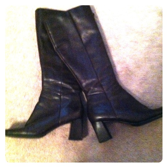 Nine West brown boots all leather