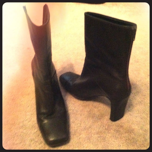 Nine West Brown booties