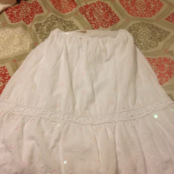 ***🔴SOLD @floridagirl1200 F21 white skirt