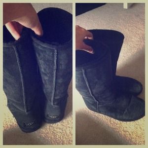 Tall black ugg boots