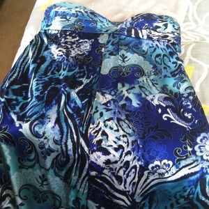 Gorgeous cache dress!!!!