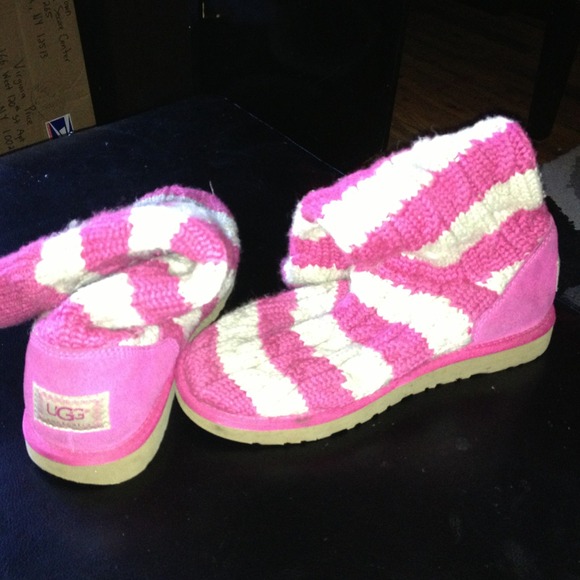 Pink & Creme Knitted Uggs 💞
