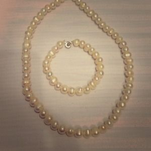 💢Reduced💢Pearl set