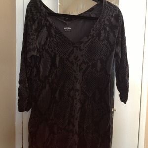 Gray and black faux croc v neck tunic