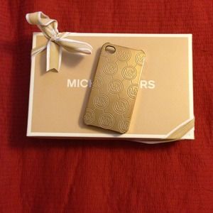 ✋RESERVED✋ Michael Kors iPhone 4/4S case