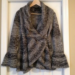 ❌BUNDLED ❌WHBM chunky ruffle sweater