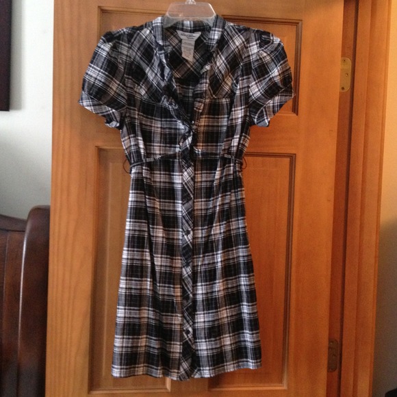 💥Reduced💥Lots Of Love Plaid Dress