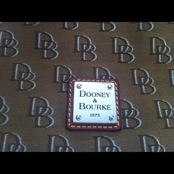 Dooney & Bourke collectors bag - Picture 4 of 4