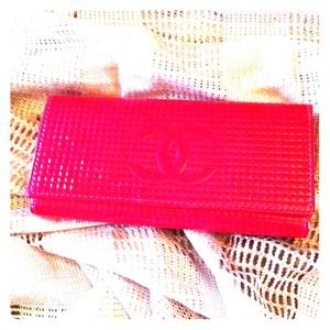 Chanel wallet
