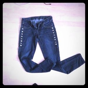 Express very fitting jeans