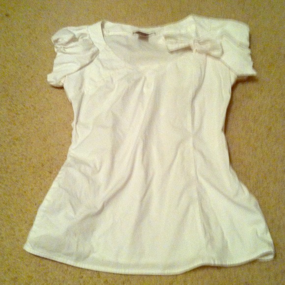 White fancy top