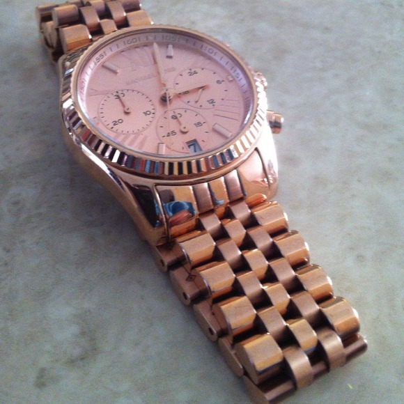 Michael Kors watch - Picture 2 of 4