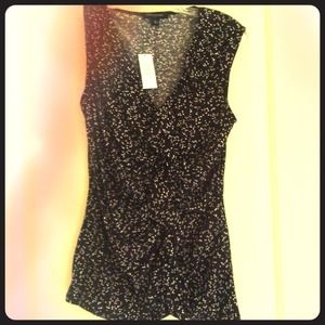 Black and white tanktop