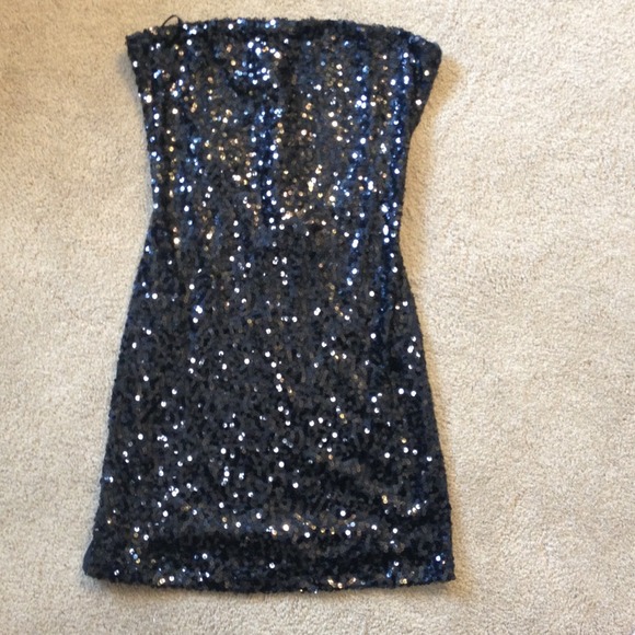Black sequin strapless dress!