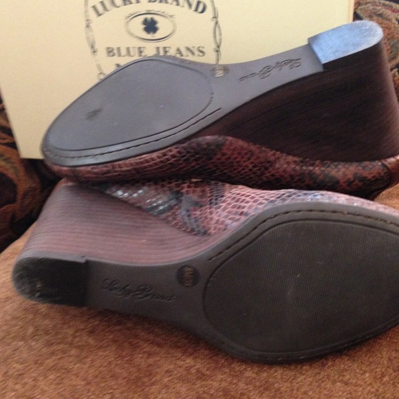 🚫SOLD🚫 - Picture 2 of 4